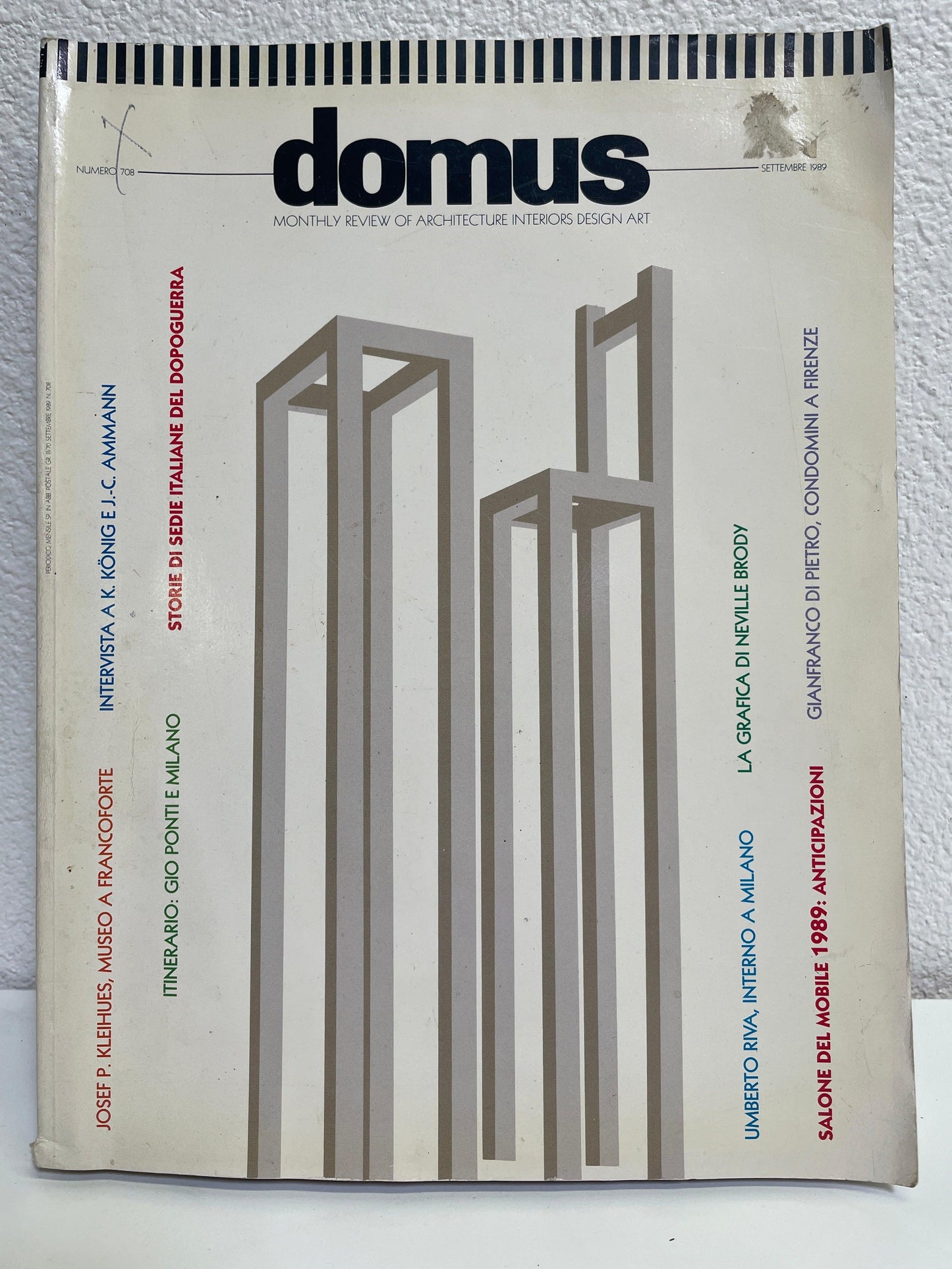 Magazine - Domus 708 Italian Architecture Interior Design September 1989 attic no returns - Museumize.com