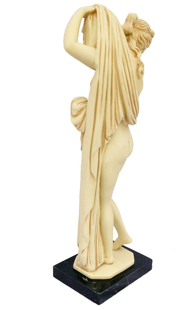 Aphrodite Venus Kallipygos: Graceful Pose of the Goddess – 15.5 in Classical Greek Statue