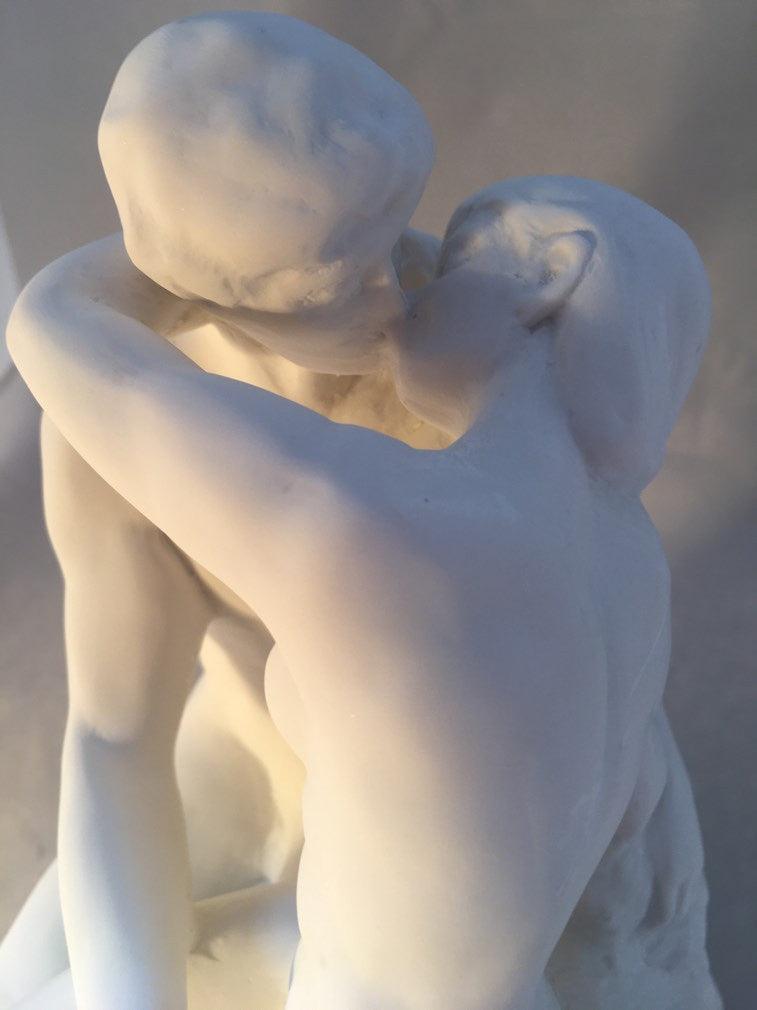 The Kiss Statue Lovers Kissing by Auguste Rodin, Assorted Sizes - Museumize.com