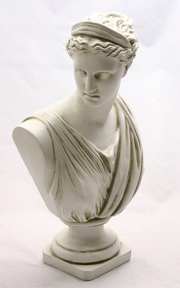 artemis the greek goddess statue